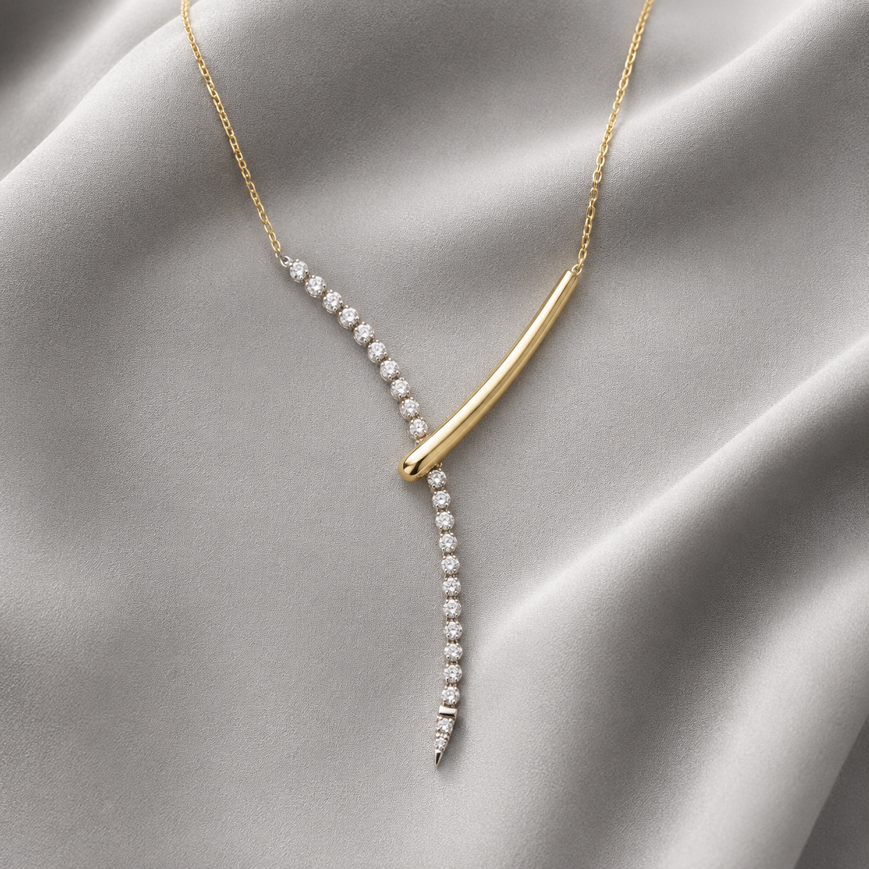 Elara Necklace